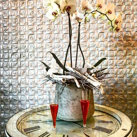 Raphael Hotel 3*